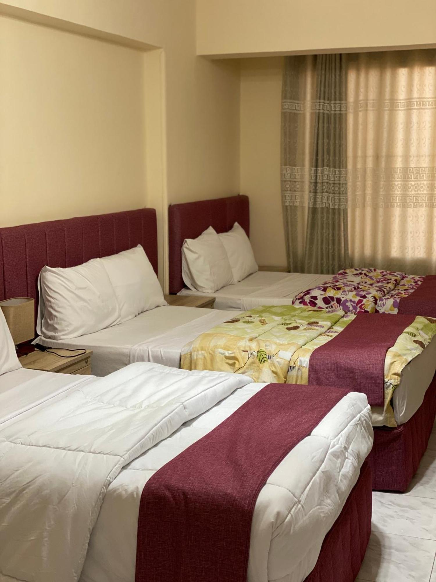 Pyramita Hotel Ghatati Exterior photo